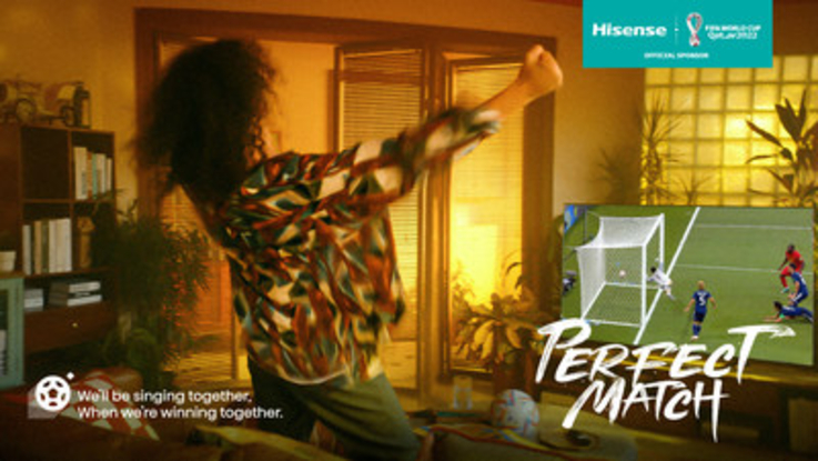  Hisense prezentuje swoją telewizyjną kampanię reklamową „Perfect Match” z okazji nadchodzących Mistrzostw Świata w Piłce Nożnej FIFA 2022 w Katarze™