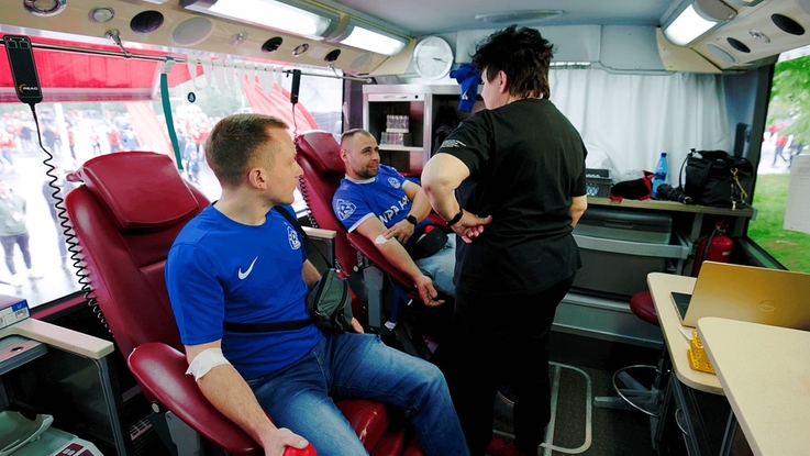  Kibice Ruchu Chorzów podarowali życie w akcji `Niebieska Krew`
