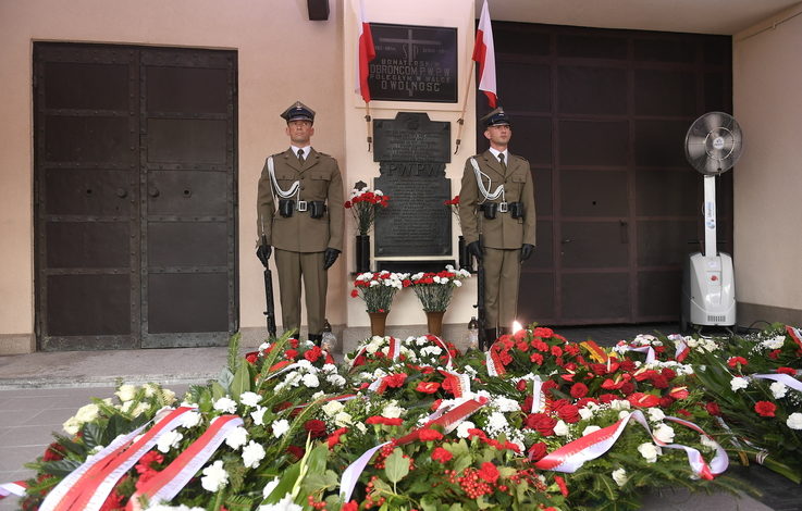  PWPW upamiętniła bohaterów sierpnia 1944 r., którzy 80 lat temu odbili gmach Wytwórni z rąk Niemców